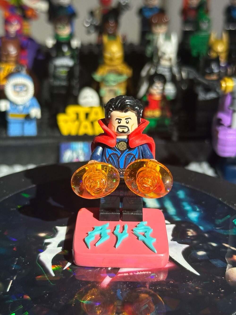 LEGO Doctor Strange Minifigure with Red Cloak and Orange Power Blasts Accessorie